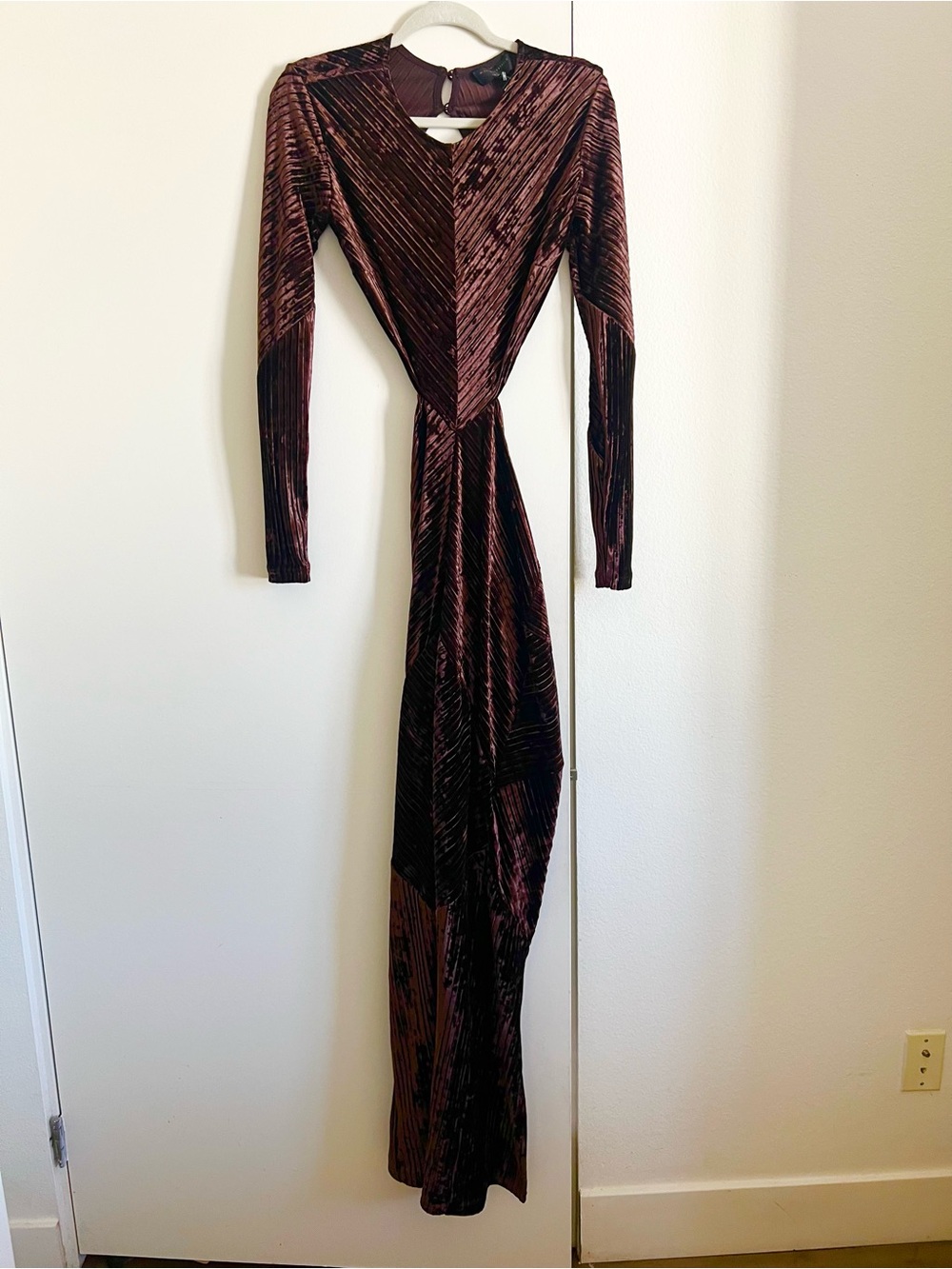 NWOT! Michael Costello x REVOLVE Spencer Gown in Chocolate Brown - Picture 4 of 5